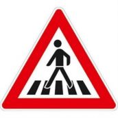 Schild Fußgängerüberweg rechts